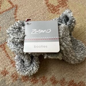 NWT Zutano furry gripper bootie grey 6 month